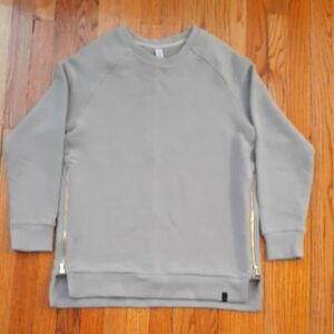 Women's Gray Sweater Manning Medium